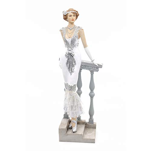 Comfy Hour Glamour Elegance Sammlerfigur im viktorianischen Stil, Stehende Dame, die sich an die Treppe lehnt, Handlauf, 33 cm hoch, silberfarben, Polyresin von Comfy Hour