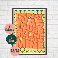 She Bangs The Drums // Stone Roses Inspiriertes Poster Indie Lyric Gallery Wall Art Print von CommonPrintCo