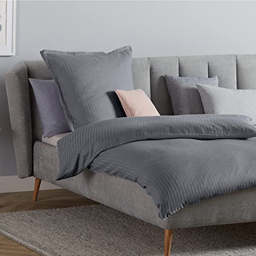 Como Bettwäsche aus Damast Baumwolle 155x200 cm in Anthrazit 2-teilig mit Kissenbezug 80x80 | Bettwäsche Set gestreift | Bettbezug im 2er Set mit Saumen & Reißverschluss | ÖkoTex Zertifiziert Como Bettwäsche aus Damast Baumwolle 155x200 cm in Anthrazit 2-teilig mit Kissenbezug 80x80 | Bettwäsche Set gestreift | Bettbezug im 2er Set mit Saumen & Reißverschluss | ÖkoTex Zertifiziert von Como