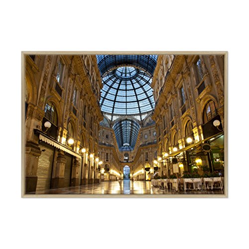 Bild auf Leinwand, gerahmt, mit Rahmen, Mailand, Galleria Vittorio Emanuele II, Platz des Herren, 70 x 100 cm, moderner Stil aus Naturholz von ConKrea