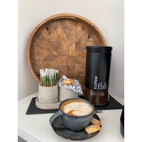 Becher Mit Untersetzer von Concement