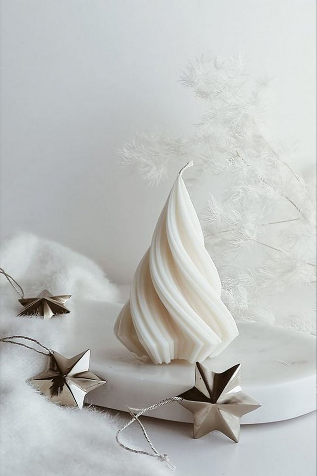 Conceptum Hypnose Formkerze Sojawachs Reh- & Kiefer-Design 1 Kerze Set (1-tlg), Süßer Kaugummi-Duft, Einzigartige Reh- & Kiefer-Formen von Conceptum Hypnose