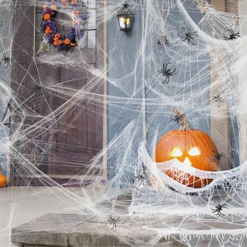 Halloween Deko Spinnennetz, 200g Weiß Dehnbare Spinnweben mit 30 Künstliche Spinnen Perfekt für Halloween Decoration Innen/Außen, Garten, Tür Fenster Kamin Häuser Spukhaus & Partyzubehör (Grau) von Conponous