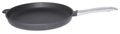 Contacto Aluminiumguss-Pfanne 32 cm flache Form mit Titan-Alu-Beschichtung von Contacto