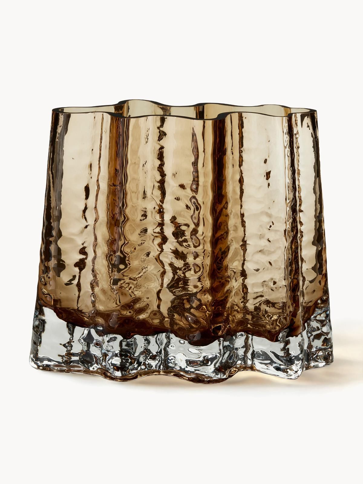 Mundgeblasene Glas-Vase Gry mit strukturierter Oberfläche, H 19 cm von Cooee Design