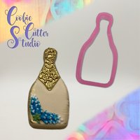 Sektflasche-Ausstechform Brautduschenbevorzugung Sektflasche-Ausstechform Brautduschenbevorzugung von CookieCutterStudio