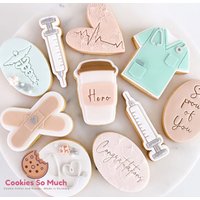 Syringe Spritze Cookie Stamp Cutter, Debosser Cutter von CookiesSoMuch