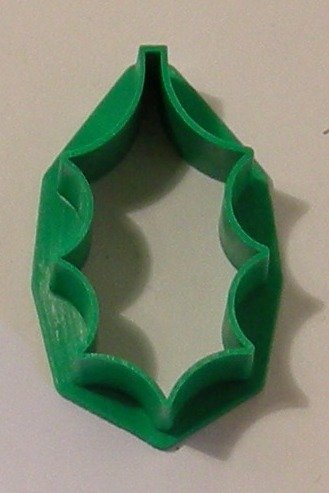 Cookie cutter Holly Leaf plastic 5.5 cm guaranteed quality von Kitchencookshop