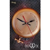 Metal Art/Wanduhr "Luckytime" Von "Copper Cat Group" Dieselpunk Bügeluhr Steampunk Uhr Industrial von CopperCatGroup