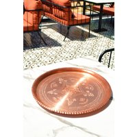 Reines Kupfer Serviertablett, Handgefertigtes Kupfertablett, % 100 Gemustertes Rundes Tablett Reines Kupfer Serviertablett, Handgefertigtes Kupfertablett, % 100 Gemustertes Rundes Tablett von CopperConceptShop