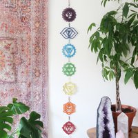 Kupfermond Chakra Wandbehang, Wandkunst, Edelsteine von CopperMoonBoutique