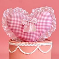 Herz-Form-Kissen. Kokette Kissen. Landhaus Kern Vintage Gingham Schleife Mädchenhaft. Picknick Print. Lana Del Rey von CoquetteinDreams