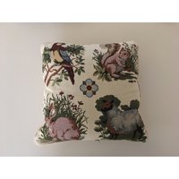 Paar | 2 Vintage Lamm Kaninchen Eichhörnchen Papagei Dekorative Kissen Paar | 2 Vintage Lamm Kaninchen Eichhörnchen Papagei Dekorative Kissen von CoraLeesCupboard