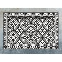Muster Gothic Vinyl Matte, Weißer Linoleum Teppich, Schwarze Bodenmatte, Fliesen Vinylteppich, Dekorative Vinylteppiche Und Matten von CoralHorizon