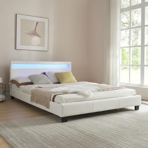 Corium LED Polsterbett Paris Bettgestell mit LED Beleuchtung Doppelbett aus Kunstleder Lattenrost & gepolstertes Kopfteil Ehebett 140x200cm Weiß von Corium