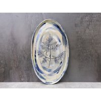 Großer Ovaler Teller Mit Blattreflexion, Cearmic Oval Servierplatte von CorneliStudio