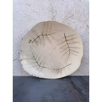 Von Der Natur Inspirierter Keramikteller Zum Servieren Von Speisen Und Snacks Im Boho-stil von CorneliStudio