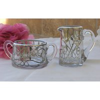 Milch Und Zucker - Silber-Overlay Auf Glas Vintage von Cornerof4thandMain