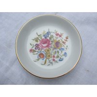 Pin-Tablett - Royal Worcester Für Avon Dish Vintage von Cornerof4thandMain