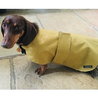 Wasserdichter Fleece Gefütterter Dackelmantel Custom Fit Winter-Hundejacke Wasserdichter Fleece Gefütterter Dackelmantel Custom Fit Winter-Hundejacke von Cornishk9LTD
