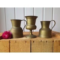 Konvolut Von 3 Alten Messingvasen, Kannen Konvolut Von 3 Alten Messingvasen, Kannen von CostumeLoveRealities