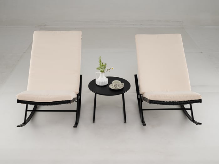3-teiliges Schaukel-Bistro-Set PE-Rattan-Stühle mit Metall-Couchtisch & dicken Kissen Gartenmöbel-Set von Costway