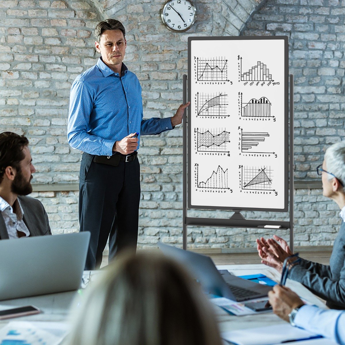 60 x 100 cm Doppelseitiges Magnetisches Whiteboard mit Rollen & Ständer & Stiftablage Schwarz 60 x 100 cm Doppelseitiges Magnetisches Whiteboard mit Rollen & Ständer & Stiftablage Schwarz von Costway