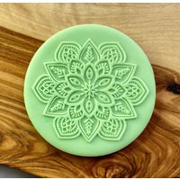 Floraler Mandala Debosser Stempel. Fondant Icing Cupcake Dekorieren von CosyBloomShapeNStamp