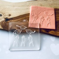 Graduierung Hände Werfen Hüte Embosser Stempel. Abschluss Fondant Icing Cupcake Dekorieren von CosyBloomShapeNStamp