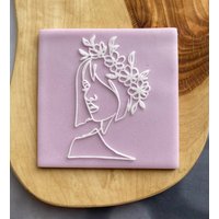 Muttertag Debosser Stempel. Frau/Mädchen Mit Blumen. Fondant Icing Cupcake Dekorieren von CosyBloomShapeNStamp