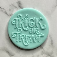 Trick Or Treat Popup Debosser Stempel von CosyBloomShapeNStamp
