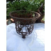 Vintage Übertopf Gittertopf Topf Gartendeko Gitter Füße Löwenfüße Rost Blumentopf Garten Brocante Landhaus Cottage von CottageFurnitures