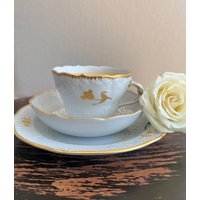 1 Set Meissen Kaffee-Trio. Premium Porzellan. Neu Marseille. Weiß Und Gold 1 Set Meissen Kaffee-Trio. Premium Porzellan. Neu Marseille. Weiß Und Gold von CottageVintageVienna