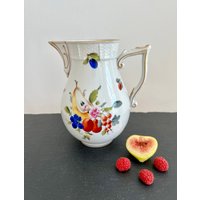 Herend, Premium Porzellan Krug. Handgemalte Früchte Und Blumen. Seltene Vintage Kanne von CottageVintageVienna