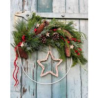 Winterloop - Stern Naturkranz Aus Koniferen, Ilex Und Zapfen ~ Winterdeko & Weihnachtskranz von Cottagegarden24