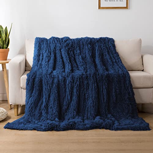 Cotton Market Decke 170x210 cm – Zweiseitig Tagesdecke – Kuscheldecke Flauschig für Wohnzimmer und Schlafzimmer – Sofadecke Blanket - Sofa Überwurfdecke – Felldecke Marineblau von Cotton Market