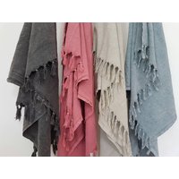Boho Wurf Handtuch - Fashion Strand Decke Ultrasoft Stonewashed Fouta Charcoal Grau Beige Vintage Rouge Throw Garten Blatt von CottonMood