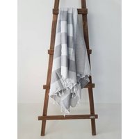 Graue Badetuch - Quaste Strand Handtuch Sommer Sarong Fouta Streifen Grau Geschenk Für Ihn Leichte Reise Bad Blatt von CottonMood
