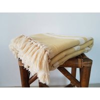 Senf Fischgrät Decke - 100 % Baumwolle Gewebt Dijon Gelb Sommer Coverlet Mit Fransen Bettdecke von CottonMood