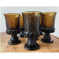 Sechs Vintage Braune Glas Bierkrüge Holzmuster Sechs Vintage Braune Glas Bierkrüge Holzmuster von CougarsCloset