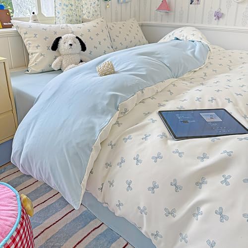 Covebett Bettwäsche 135x200 Weiß mit Blau Schleifen Aesthetic Wende Bettbezug Set 2teilig Kawaii Blau Schleifenmuster Renforcé Microfaser Deckenbezug mit Reißverschluss und Kissenbezug 40x80cm Covebett Bettwäsche 135x200 Weiß mit Blau Schleifen Aesthetic Wende Bettbezug Set 2teilig Kawaii Blau Schleifenmuster Renforcé Microfaser Deckenbezug mit Reißverschluss und Kissenbezug 40x80cm von Covebett