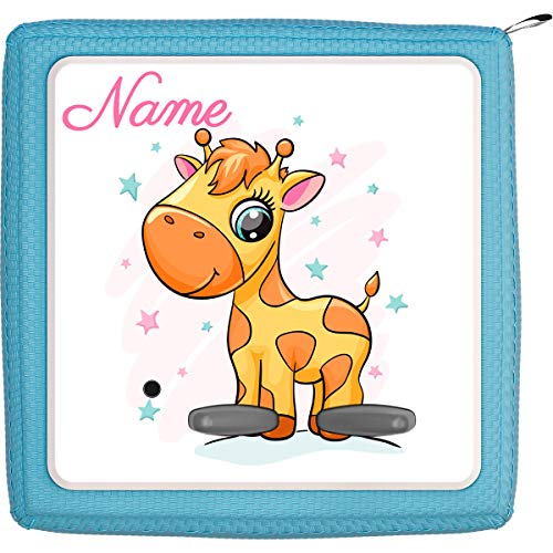 Coverlounge® Schutzfolie passend für die Toniebox mit Namen personalisiert | Baby Giraffe mit bunten Sternen von Coverlounge
