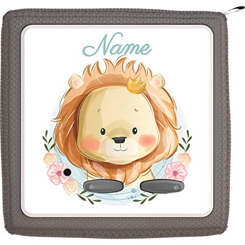 Coverlounge Folie passend für die Toniebox | Schutzfolie Sticker | individuell anpassbar | Baby Löwe lächelt Dich an mit Name personalisiert | Handschrift von Coverlounge