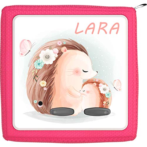 Coverlounge Folie passend für die Toniebox | Schutzfolie Sticker | individuell anpassbar | Igel Mama & Igel Baby mit Schmetterlingen mit Name personalisiert von Coverlounge