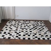Kuhfell Patchwork Teppich 8006 240 cm X 180 von CowhideCreations
