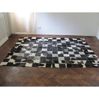 Kuhfell Patchwork Teppich 8174 240 cm X 180 von CowhideCreations