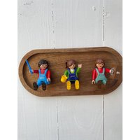Schlüsselbrett Akazienholz Mit Playmobil Figur Handwerker von CozyAndCreate