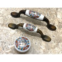 3"3.75" Keramik Knauf Unikat Antiker Bildergriff Rot Weiß Porzellan Kommode Pull Antik Messing Schubladengriff Küchenschrank 76 96 von CozyChiccc