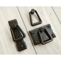 Dunkle Antike Bronze Schublade Griff Ring Knauf Ziehen Küchenschrank Türknopf Kleiderschrank Vertikalen Pull Quadrat Türgriff von CozyChiccc