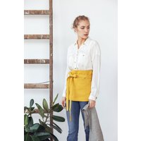 Kurze Cafe Schürze Mit Zwei Taschen von CozyLinen